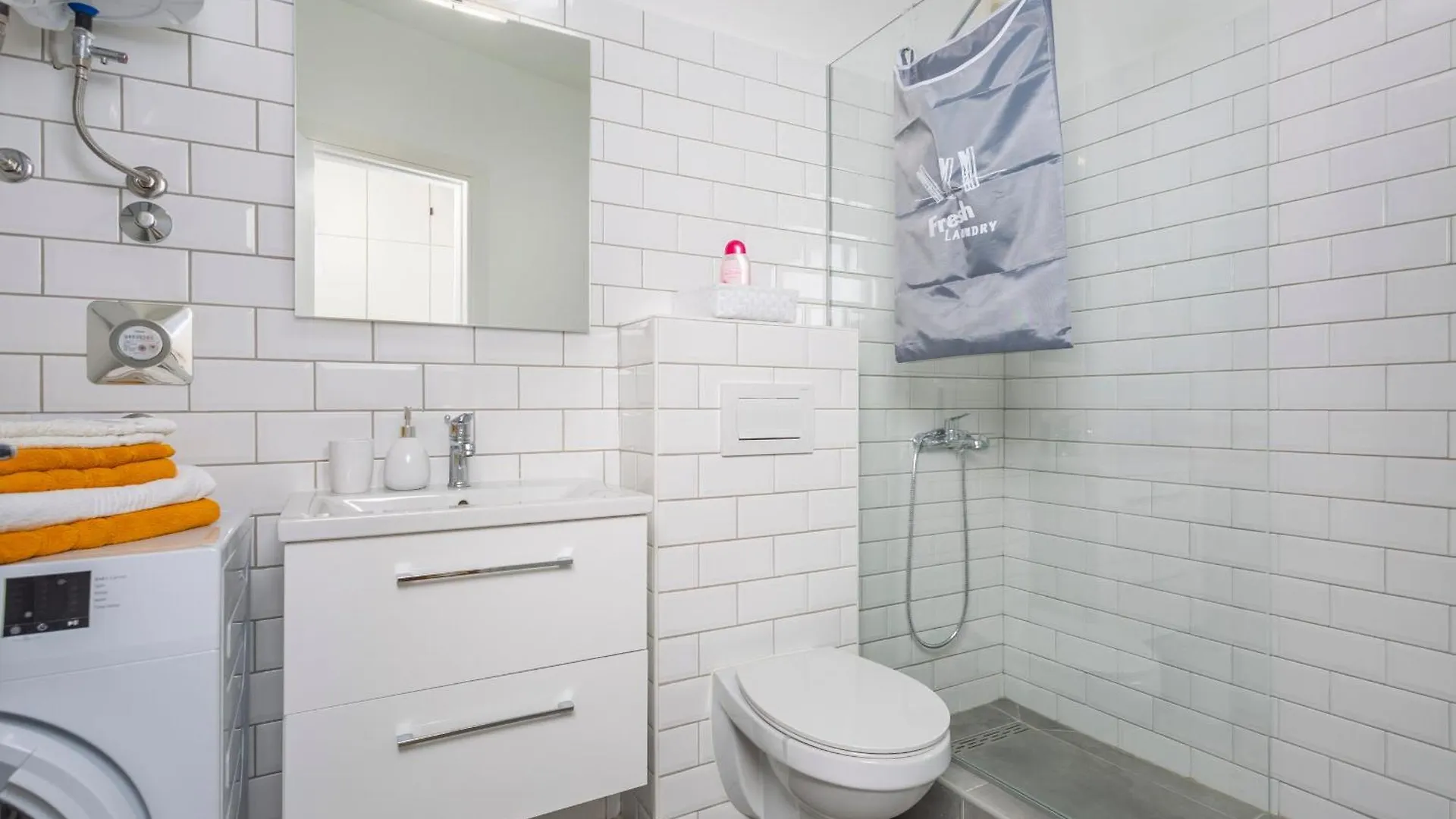 Brand New Apartment Close To The Beach, City Center And University Of Rijeka - Apartment Karlo