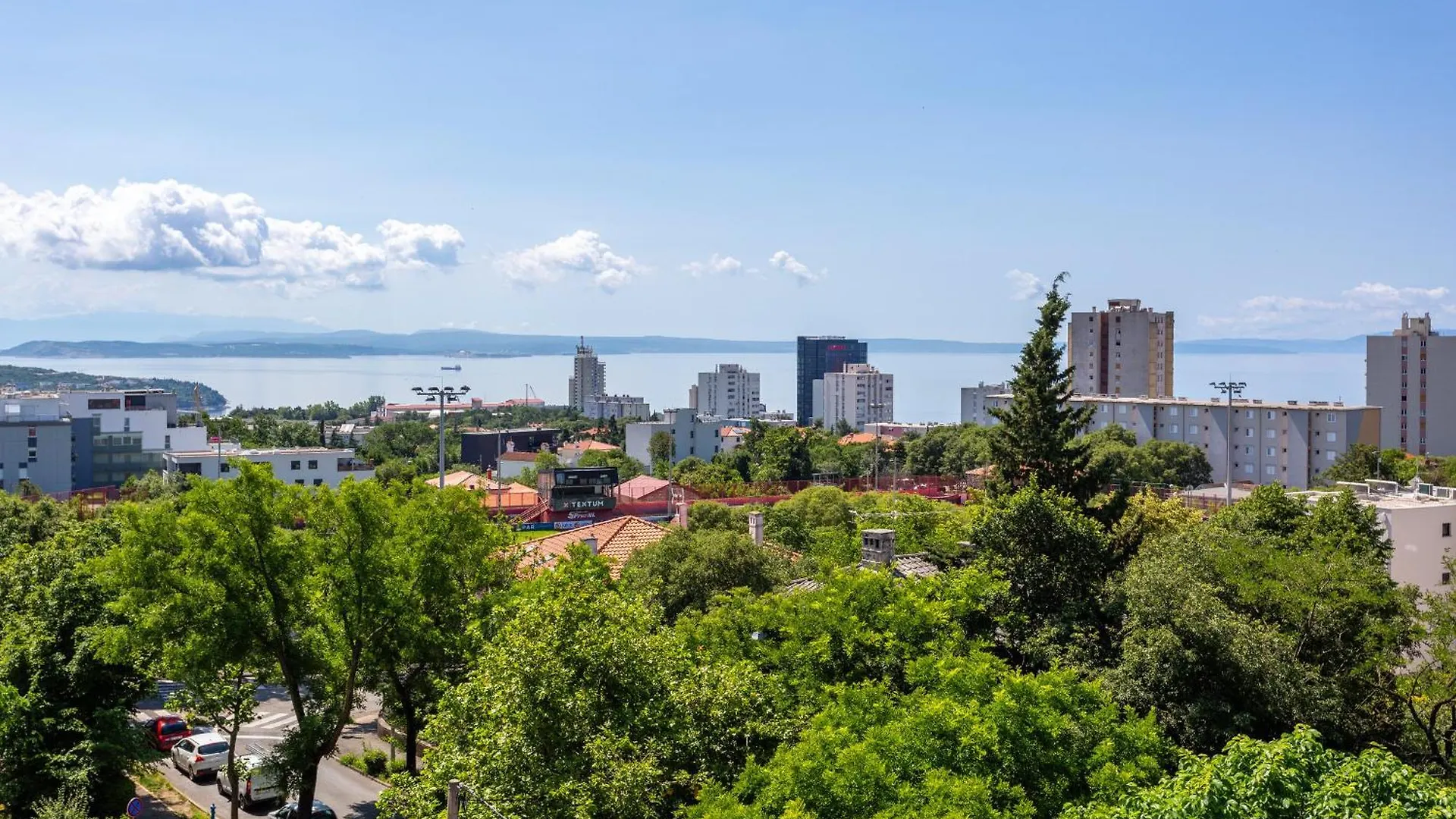 Brand New Apartment Close To The Beach, City Center And University Of Rijeka - Apartment Karlo 0*,
