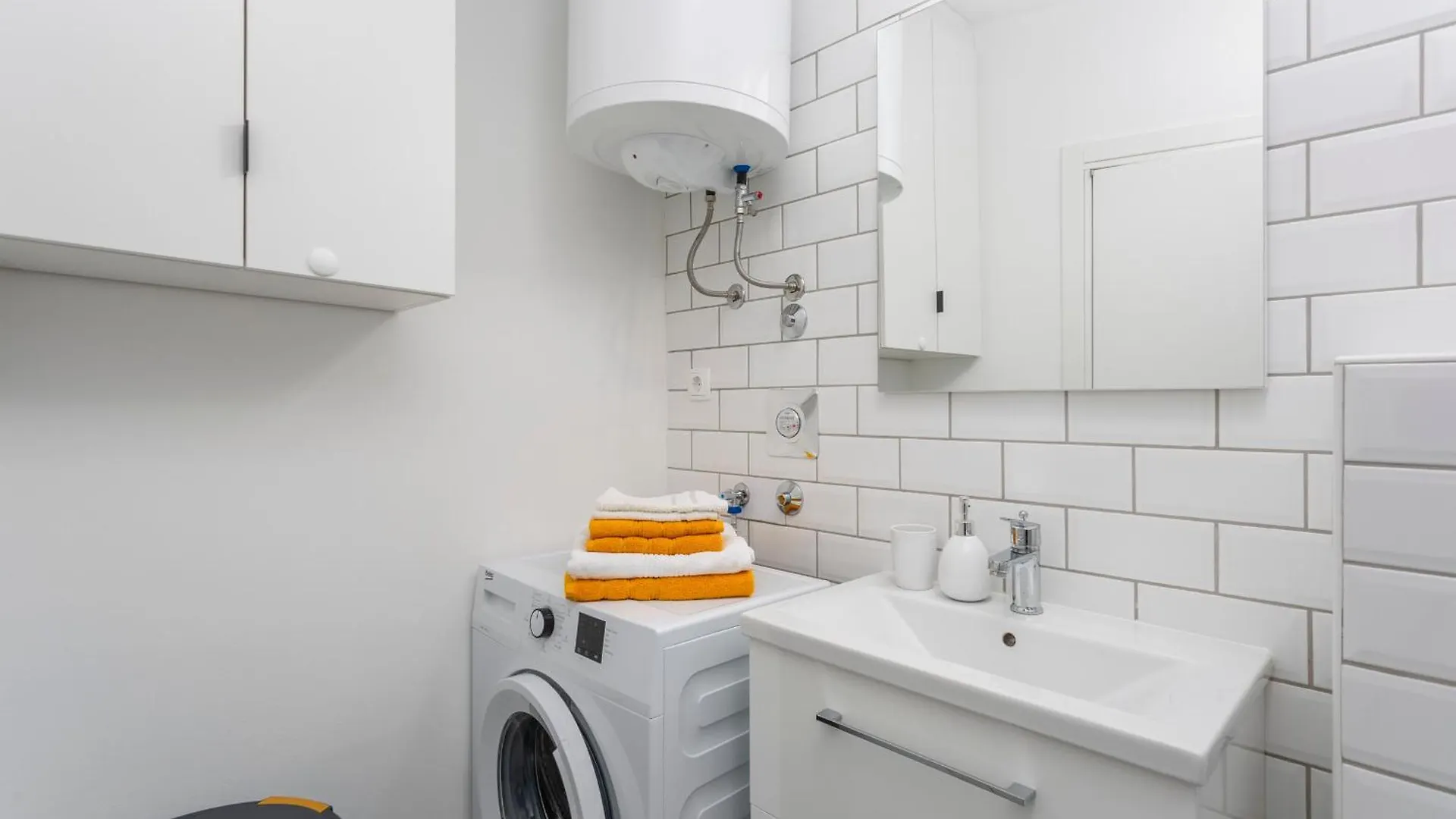 Brand New Apartment Close To The Beach, City Center And University Of Rijeka - Apartment Karlo